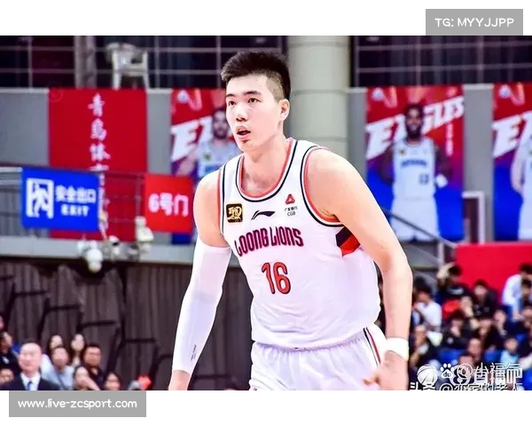 CBA青少年训练营开幕，焦泊乔分享内线技巧